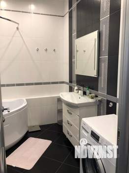 Студия квартира, на длительный срок, 53м2, 26/32 этаж