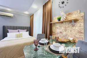 Студия квартира, посуточно, 35м2, 4/5 этаж