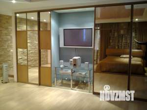 Студия квартира, посуточно, 44м2, 2/5 этаж