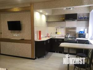 Студия квартира, посуточно, 32м2, 4/5 этаж