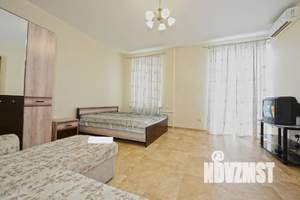 1-к квартира, посуточно, 42м2, 3/4 этаж