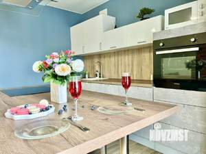 Студия квартира, посуточно, 40м2, 8/10 этаж