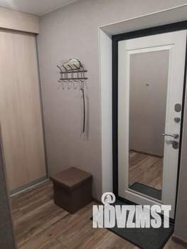 Студия квартира, посуточно, 35м2, 16/20 этаж