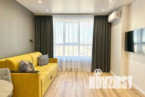 1-к квартира, посуточно, 40м2, 13/23 этаж