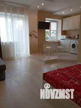 Студия квартира, посуточно, 35м2, 4/5 этаж