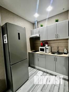 1-к квартира, посуточно, 38м2, 2/18 этаж