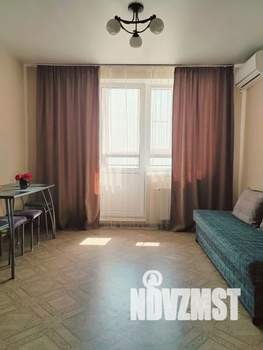 1-к квартира, посуточно, 32м2, 7/10 этаж