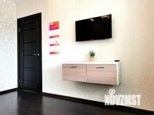 1-к квартира, посуточно, 39м2, 8/10 этаж