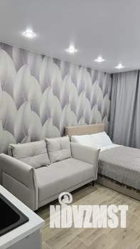 Студия квартира, посуточно, 22м2, 1/20 этаж