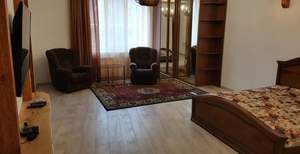 1-к квартира, на длительный срок, 65м2, 2/2 этаж