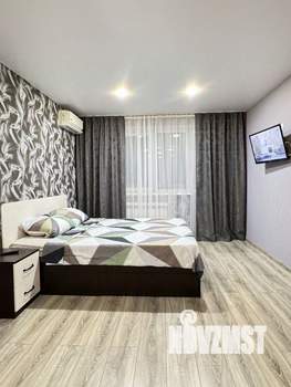 1-к квартира, посуточно, 34м2, 3/9 этаж