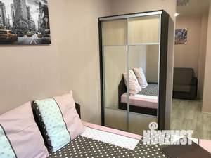 Студия квартира, посуточно, 32м2, 10/19 этаж