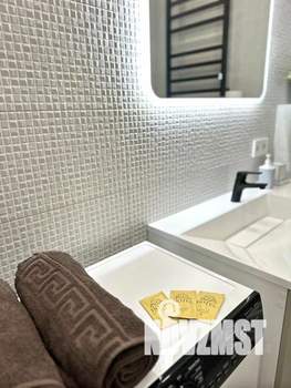 1-к квартира, посуточно, 44м2, 1/1 этаж