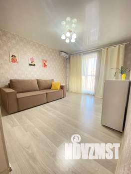 1-к квартира, посуточно, 38м2, 3/10 этаж