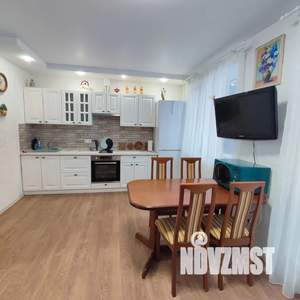 1-к квартира, посуточно, 44м2, 7/10 этаж