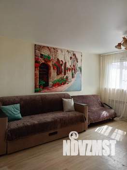 Студия квартира, посуточно, 50м2, 2/2 этаж