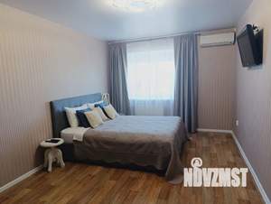 1-к квартира, посуточно, 50м2, 2/10 этаж