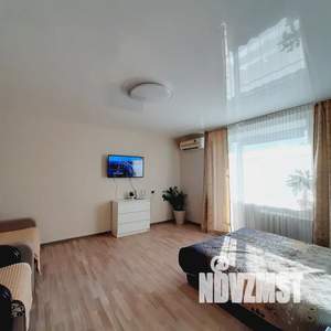 1-к квартира, посуточно, 40м2, 6/9 этаж