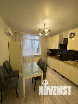 1-к квартира, посуточно, 37м2, 18/23 этаж