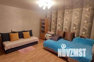 1-к квартира, посуточно, 35м2, 6/9 этаж