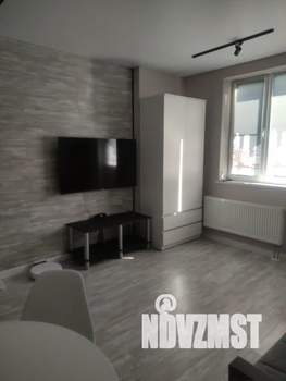 Студия квартира, посуточно, 32м2, 7/21 этаж