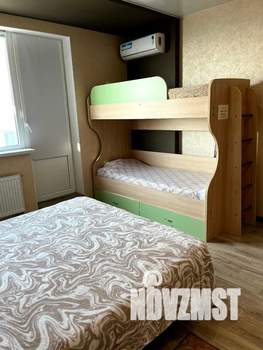 Студия квартира, посуточно, 32м2, 19/20 этаж