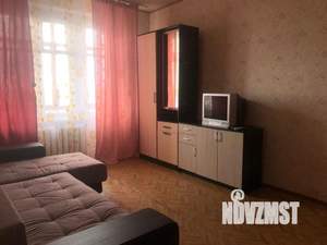 1-к квартира, посуточно, 60м2, 1/1 этаж