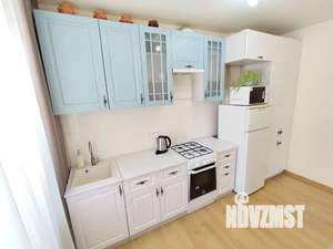 1-к квартира, посуточно, 37м2, 3/6 этаж