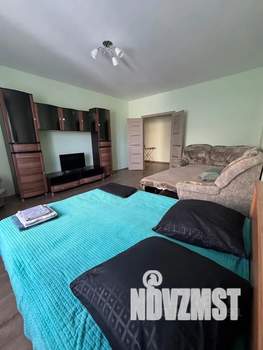 1-к квартира, посуточно, 42м2, 3/9 этаж