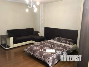 Студия квартира, посуточно, 47м2, 2/9 этаж