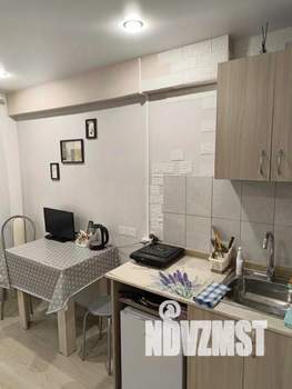 1-к квартира, посуточно, 12м2, 1/1 этаж