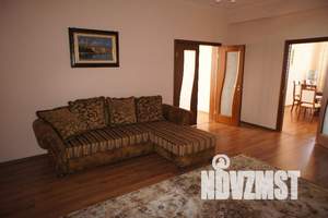 3-к квартира, на длительный срок, 150м2, 22/22 этаж