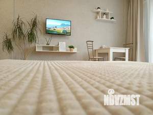 Студия квартира, посуточно, 35м2, 2/9 этаж