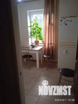 1-к квартира, посуточно, 41м2, 3/6 этаж