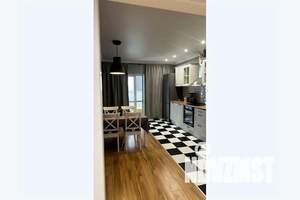 2-к квартира, посуточно, 72м2, 2/17 этаж