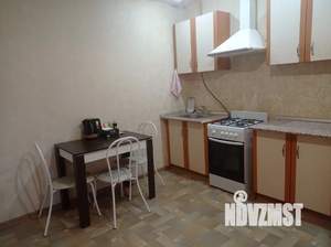 Студия квартира, посуточно, 36м2, 1/4 этаж