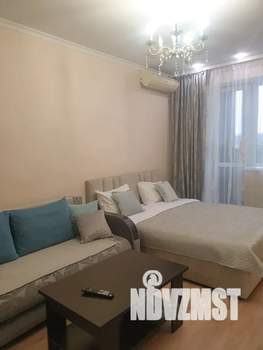 1-к квартира, посуточно, 38м2, 6/7 этаж