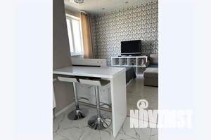 1-к квартира, посуточно, 37м2, 9/27 этаж