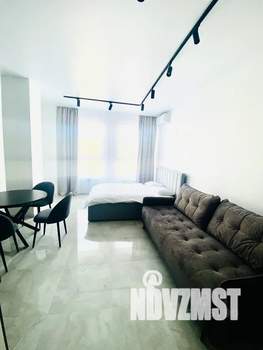 Студия квартира, посуточно, 34м2, 8/13 этаж