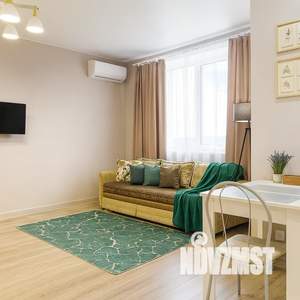 Студия квартира, посуточно, 35м2, 5/10 этаж