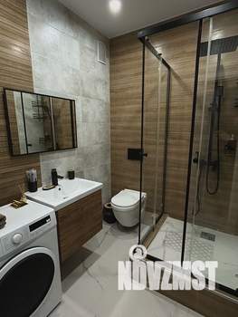 Студия квартира, посуточно, 33м2, 17/24 этаж