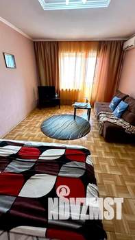 1-к квартира, посуточно, 45м2, 6/9 этаж