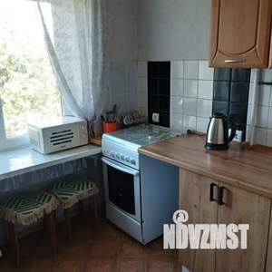 1-к квартира, посуточно, 32м2, 3/3 этаж