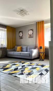 Студия квартира, посуточно, 40м2, 1/5 этаж