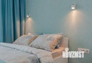 Студия квартира, посуточно, 20м2, 1/12 этаж