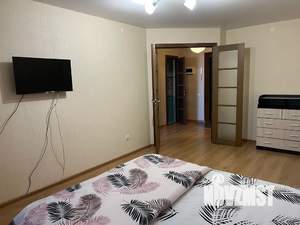 1-к квартира, посуточно, 40м2, 7/10 этаж