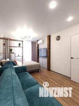 1-к квартира, посуточно, 42м2, 13/20 этаж