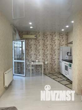 Студия квартира, посуточно, 33м2, 3/24 этаж