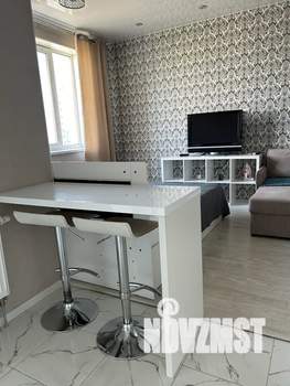 1-к квартира, посуточно, 37м2, 9/25 этаж