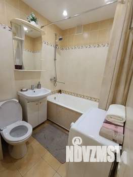1-к квартира, посуточно, 38м2, 2/9 этаж